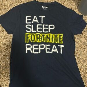 Fortnite graphic T shirt size L